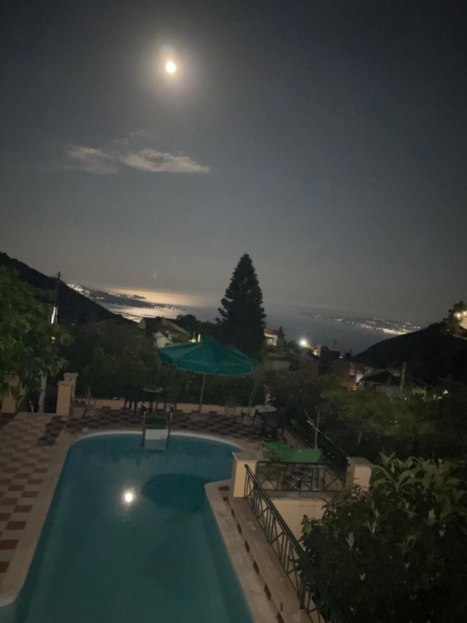 Old Olive House Villa *